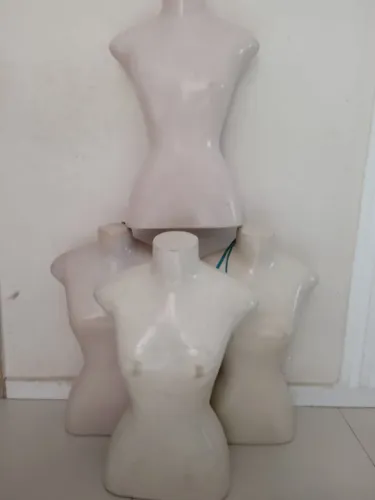 Desapego semi novos manequins 