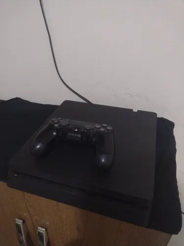 PS4 slim
