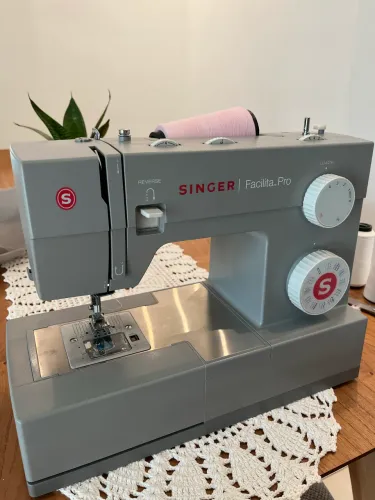 Máquina de Costura Reta Singer Facilita Pro 4432