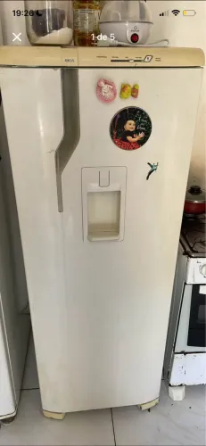 vendo geladeira da marca electrolux