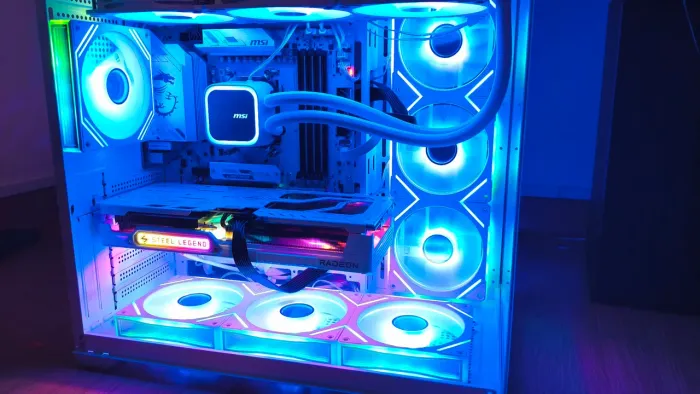 PC Gamer Ryzen 7600x 9060 XT 16gb 32gb ddr5
