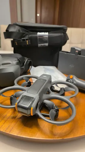 DJI Avata 2 Fly More Combo - 3 Baterias + Goggles + Motion - PRATICAMENTE ZERO