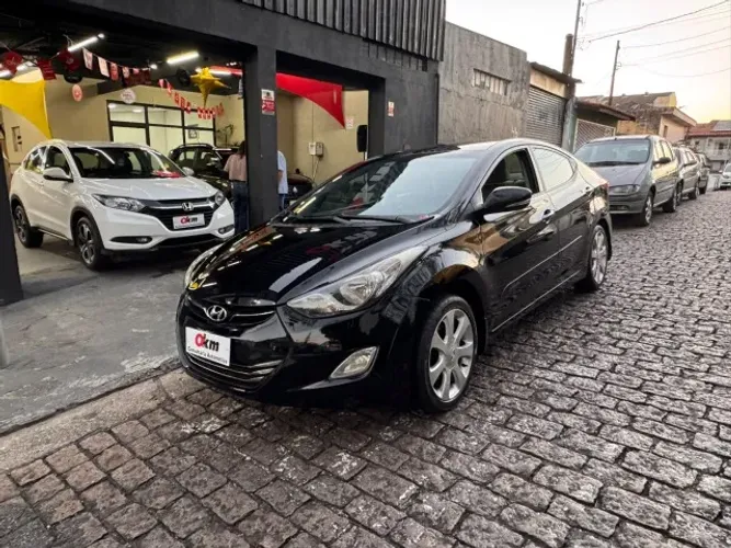 Hyundai Elantra GLS 1.8 16V Aut. 2012