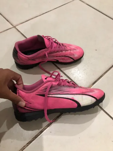 Chuteira da puma