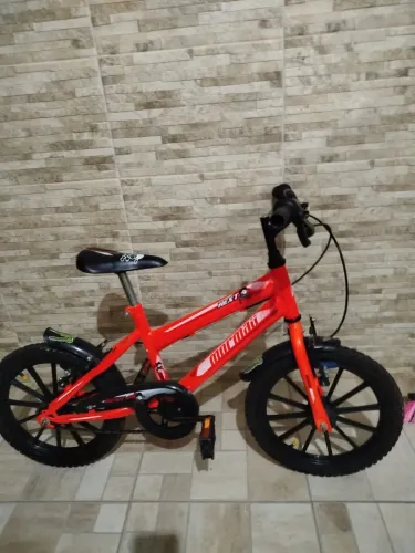 Vendo Bicicleta aro 16
