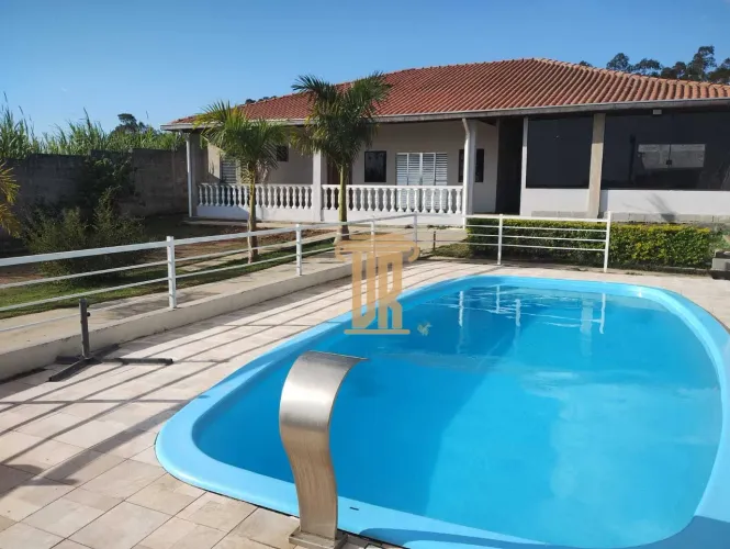 Excelente Chácara em Caçapava com 1.183m²
