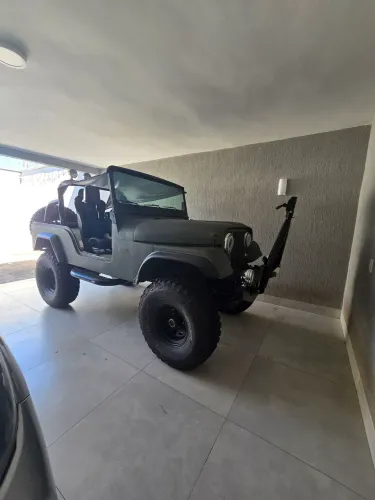 Willys Overland Jeep 2.6 12V Gasolina 2P 1976