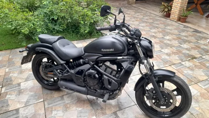 Vendo Kawasaki Vulcan S 650, linda, impecável, em estado de Zero Km.