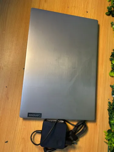 Notebook Lenovo Ideapad S145   Processador Ryzen 5 3500U 12GB  240GB SSD 1TB Disco Placa d