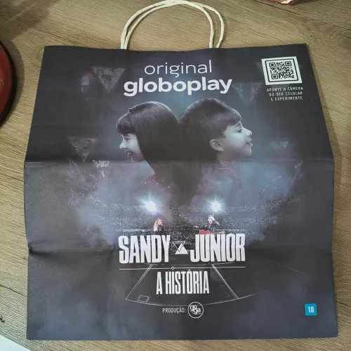 Sacola Sandy e Junior A história - Globoplay