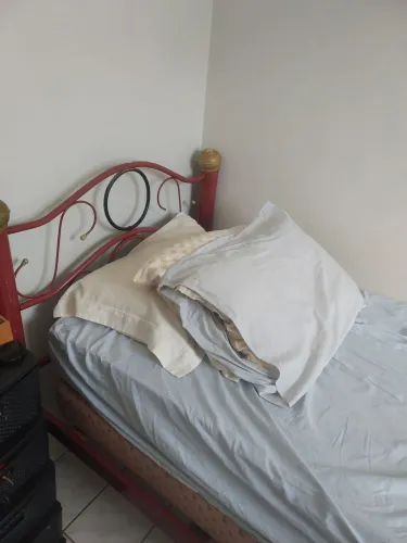 DOA-SE CAMA + COLCHÃO USADO- CIDADE UNIVERSITÁRIA