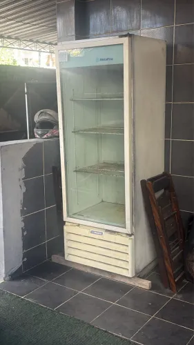 Freezer vertical metal frio