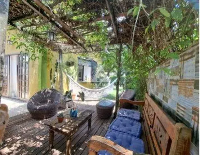 CASA EM CONDOMINIO EM VARGEM GRANDE