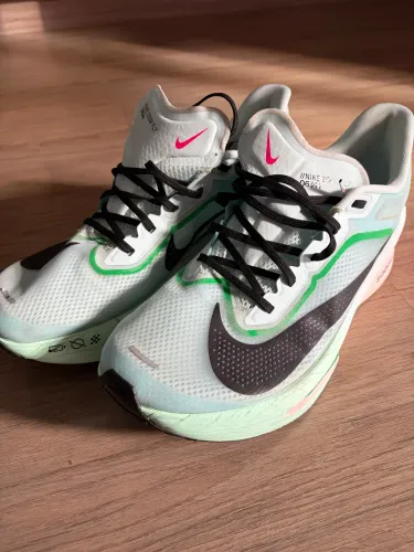 Nike Zoom Fly 6 nº 44 verde
