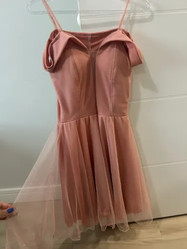Vestido de festa rosa bebê glitter