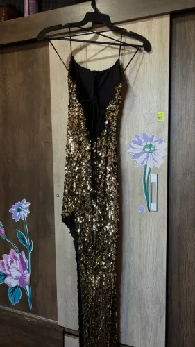Vestido Longo de Festa de Paetê Estilo Sereia
