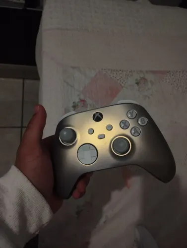 Controle xbox series S gold edition