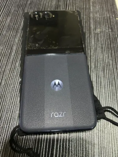 CELULAR MOTO RAZR 50 ULTRA 512GB
