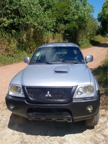 Mitsubishi L200 Outdoor HPE 2.5 4X4 CD T.dies. Mec. 2009