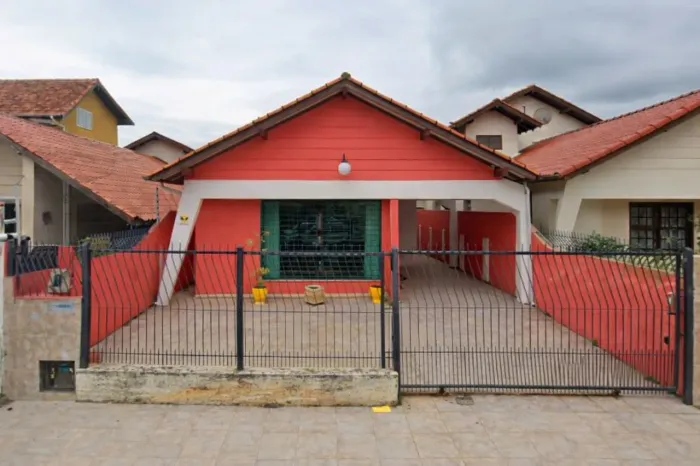 Casa de 2 dormitórios no Balneário Estreito