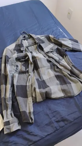 Camisas diversas