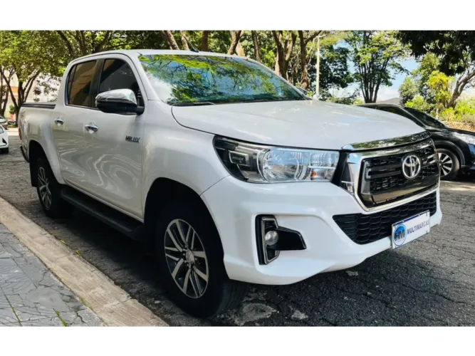 Toyota Hilux CD SRV 4X4 2.8 TDI Diesel Aut. 2019