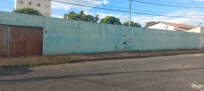 Excelente área 1.040 m2 no bairro Roosevelt em Uberlândia.
