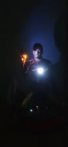 (Iron Man) Endgame - 47cm com LEDs e Pintura Customizada