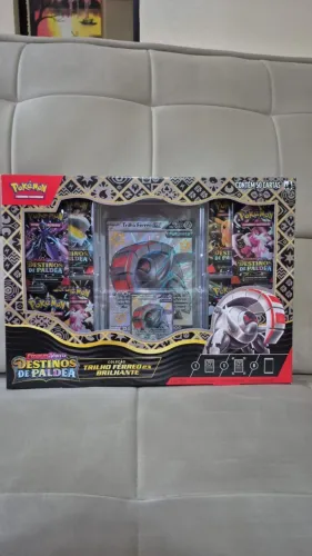 Box Trilho Férreo Destinos de Paldea Pokemon TCG