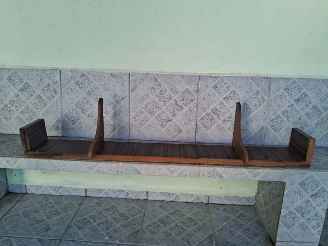 Prateleira madeira MDF 1,30 mts +2 mão francesa