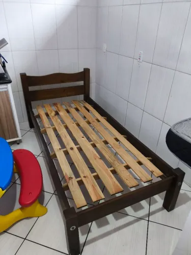 Cama de solteiro