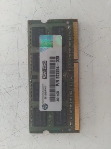 Esta é uma memória RAM de 4 GB DDR3 no formato SODIMM (para notebooks)