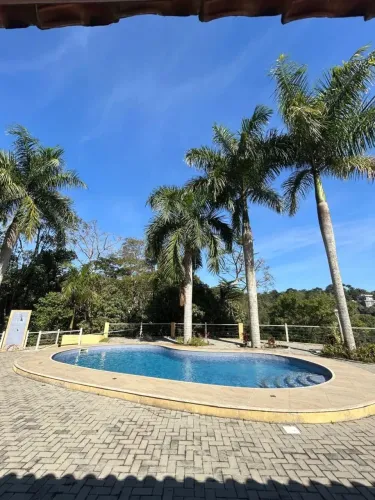 LINDO SÍTIO A VENDA EM CONDOMÍNIO, NA REPRESA DE IGARATÁ!! COM ACESSO PARA A REPRESA!! PÉ 