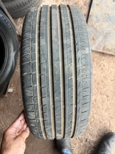 1 PNEU 225/45/18 SEMI NOVO