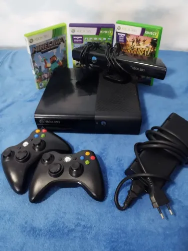 XBOX 360 SUPER SLIM