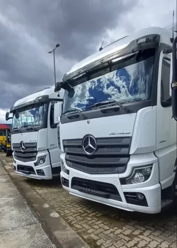 Mercedes Benz Actros 2651 ano 2022, 6x4, automático, em SP