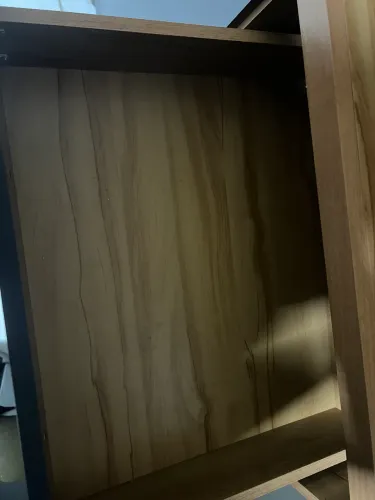 Vendo armário novo, pouco tempo de uso, MOTIVO: irei me mudar