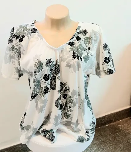 Blusa feminina preta e branca