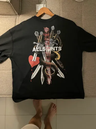 Camiseta allsaints 