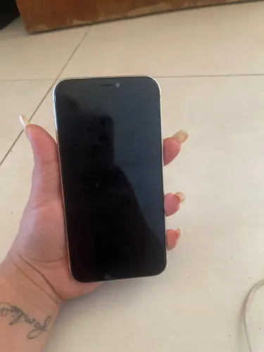 Vendo iPhone 11 no precinho