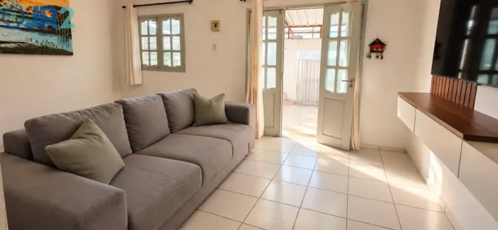 CASA NO JORDÃO CONFORTO, ESPAÇO - garagem COBERTA