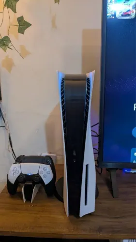 PS5 Fat Desbloqueado + SSD 1TB Extra + 2 Controles + Base Sony. Envio OLX pay