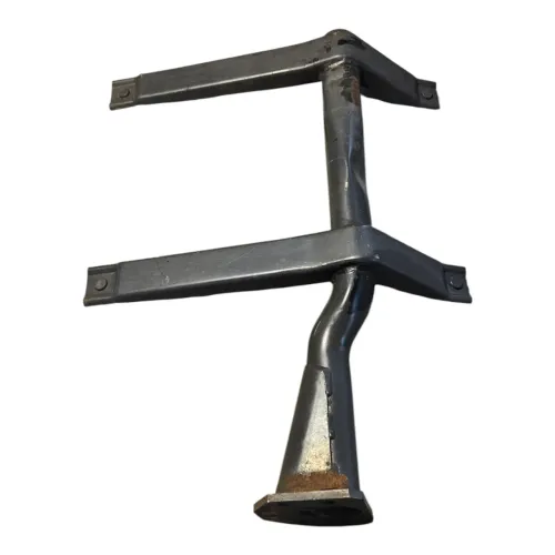 suporte paralama dianteiro iveco tector 240e22 2014