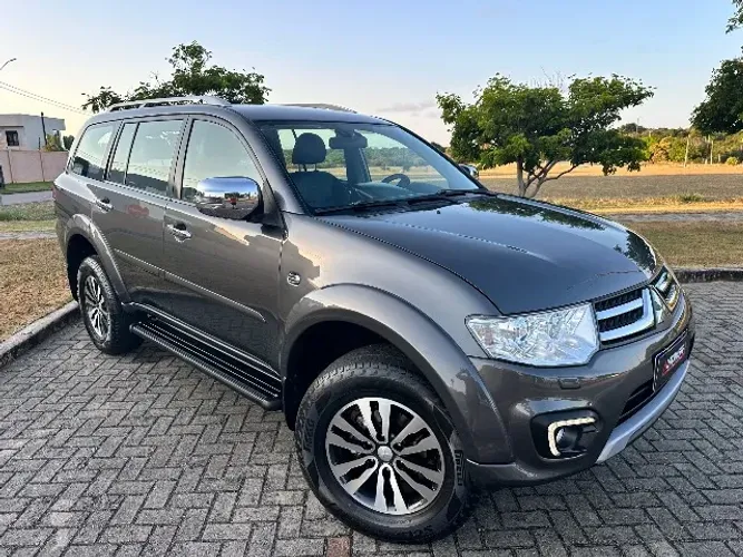 Mitsubishi Pajero HPE 3.2 4X4 T.i. Dies. 5P Aut. 2017