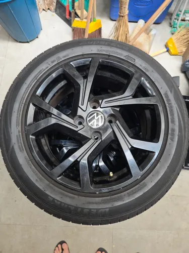 Roda + Pneus