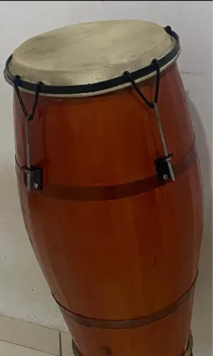 Vendo atabaque 70cm, couro trocado