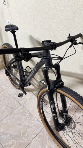 BICICLETA MTB FIRST SHELBY TAM 17,5
