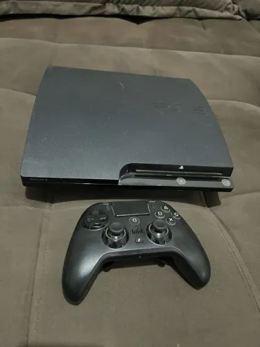 Console Sony PS3 Slim com controle