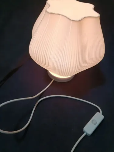 Abajur em 3D (bolbo ranhurado) formato alho 2 intensidade de luz 
