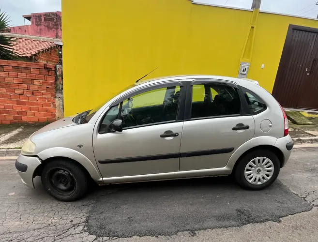 Citroen C3 GLX 1.4/ GLX Sonora 1.4 Flex 8V 5P 2008